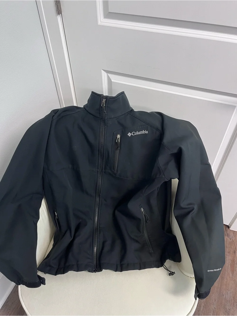 MENS XL Columbia Black Softshell Jacket